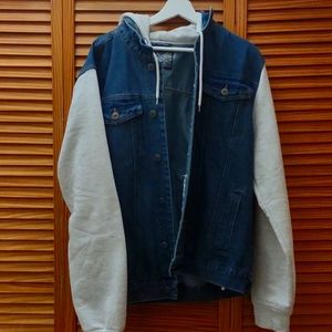 Men's jean jacket with hoodie sleeve and hood 100% polyester Size XL Brooklyn